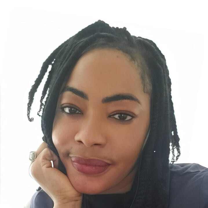 beautiful-lady-on-lash-brows