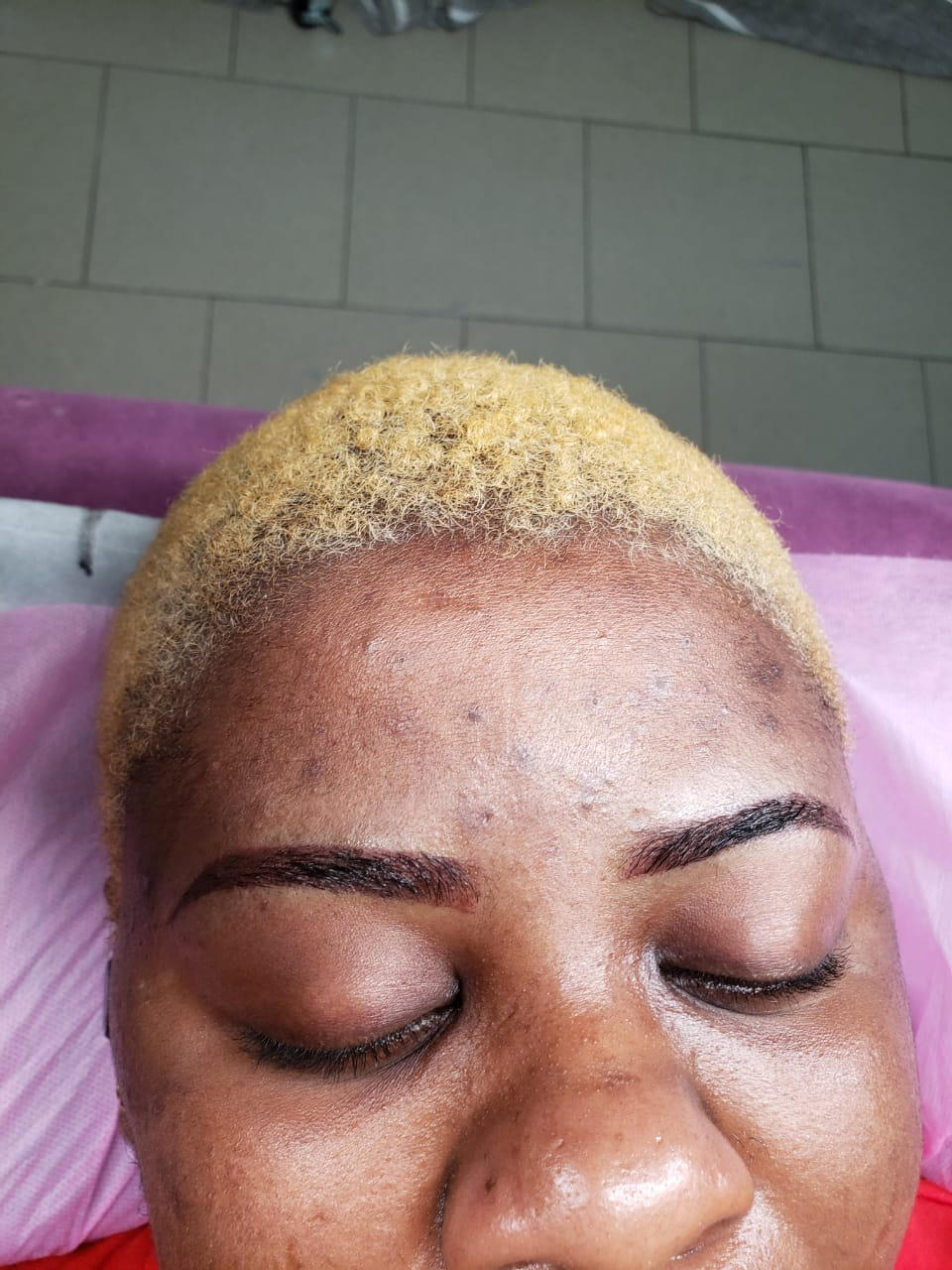 beautiful lady on lash brows